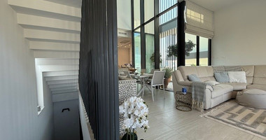 SALE: RESALE 6 BEDROOM VILLA IN AGIOS TYCHONAS NO VAT