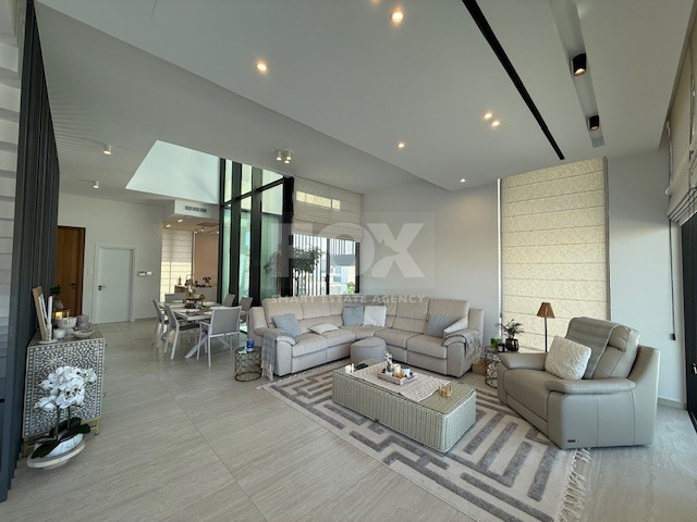 SALE: RESALE 6 BEDROOM VILLA IN AGIOS TYCHONAS NO VAT