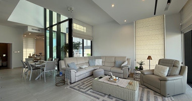 SALE: RESALE 6 BEDROOM VILLA IN AGIOS TYCHONAS NO VAT