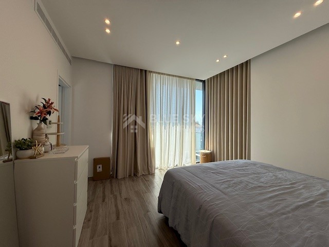 SALE: RESALE 6 BEDROOM VILLA IN AGIOS TYCHONAS NO VAT