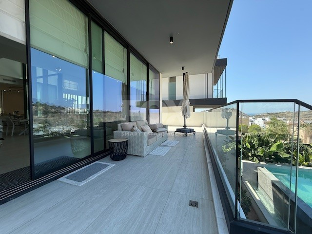 SALE: RESALE 6 BEDROOM VILLA IN AGIOS TYCHONAS NO VAT