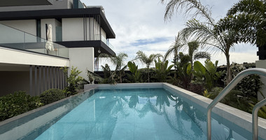 SALE: RESALE 6 BEDROOM VILLA IN AGIOS TYCHONAS NO VAT
