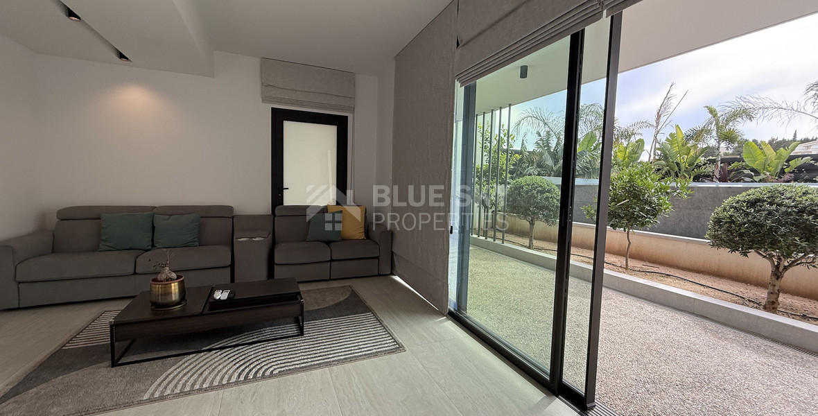 SALE: RESALE 6 BEDROOM VILLA IN AGIOS TYCHONAS NO VAT