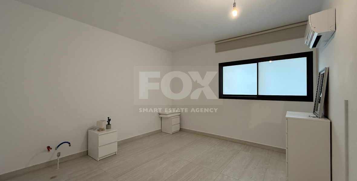 SALE: RESALE 6 BEDROOM VILLA IN AGIOS TYCHONAS NO VAT