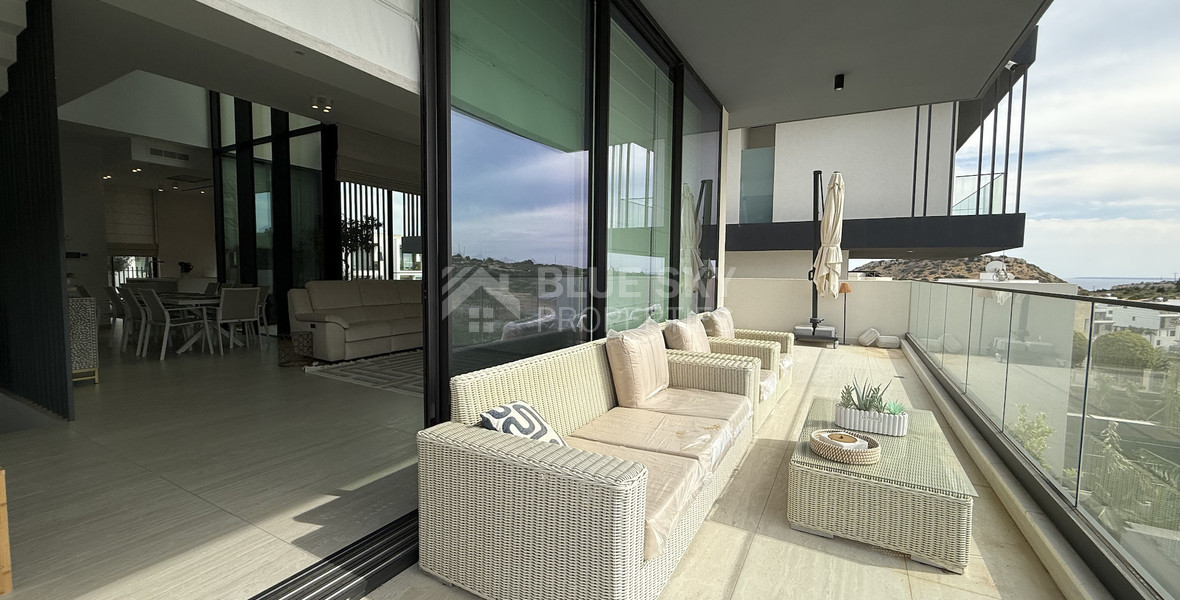 SALE: RESALE 6 BEDROOM VILLA IN AGIOS TYCHONAS NO VAT