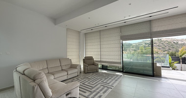 SALE: RESALE 6 BEDROOM VILLA IN AGIOS TYCHONAS NO VAT