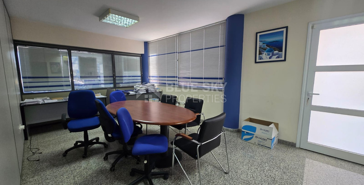 Commercial Office Unit with High Exposure Just Steps from the Sea