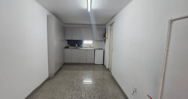 Commercial Office Unit with High Exposure Just Steps from the Sea