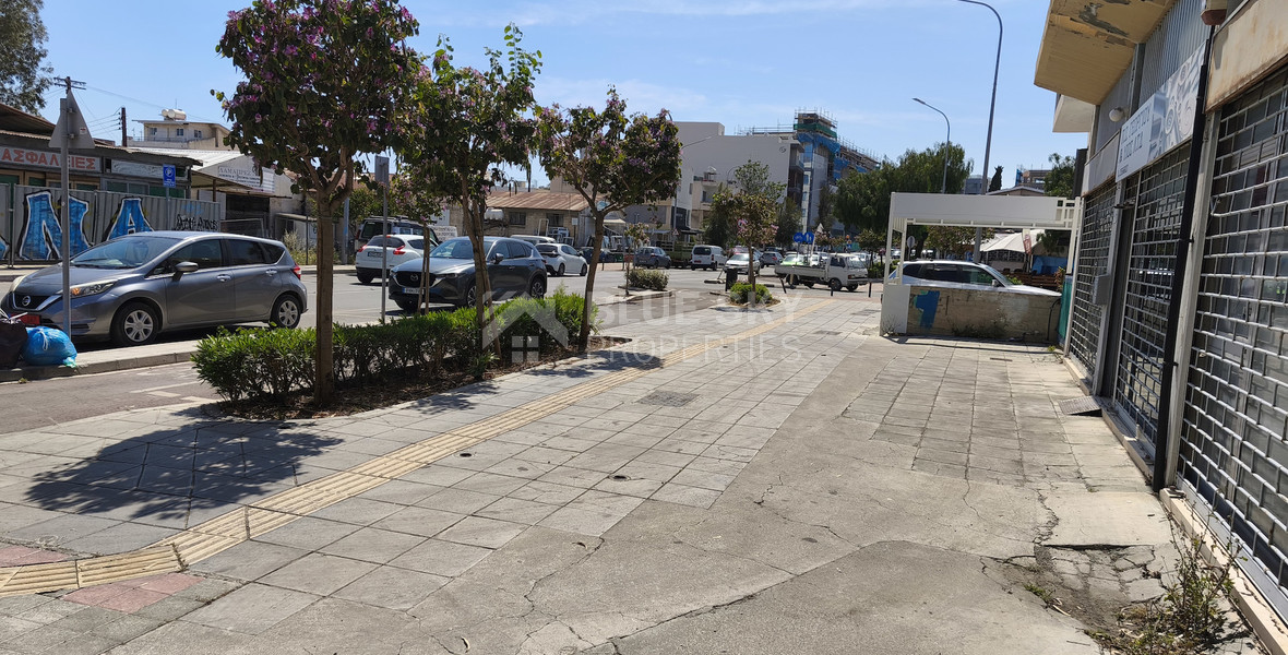 Large Mixed Use Plot with Building for Sale in Agios YIannis No TRANSFER FEES No VAT