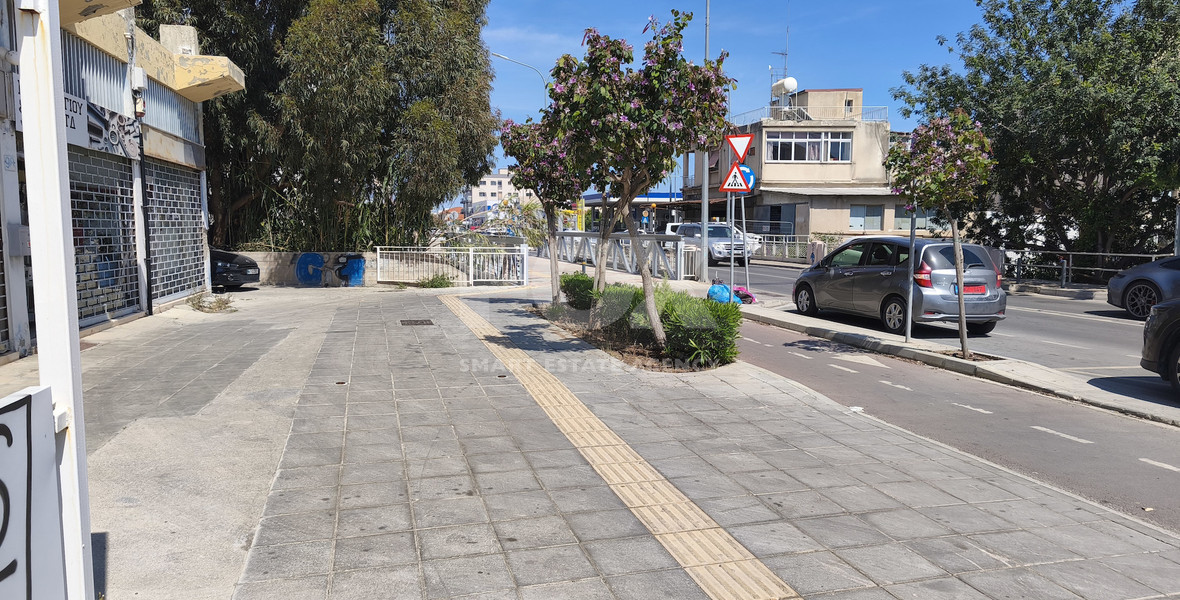 Large Mixed Use Plot with Building for Sale in Agios YIannis No TRANSFER FEES No VAT