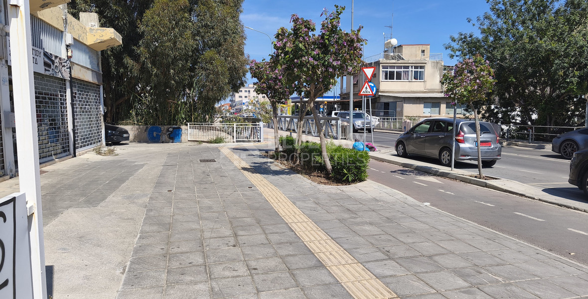 Large Mixed Use Plot with Building for Sale in Agios YIannis No TRANSFER FEES No VAT