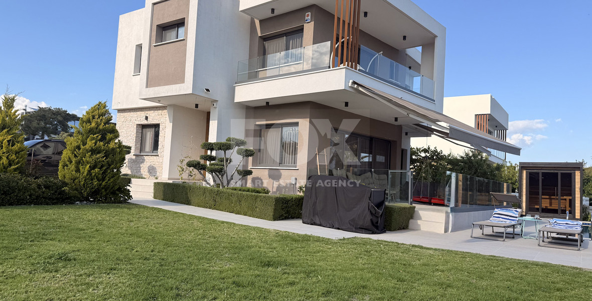 SALE: RESALE VILLA IN SOUNI WITH MATURE LANDSCAPED GARDENS FOR FULL PRIVACY AND SEA VIEWS-EXTERNAL MAIDS QUARTER.