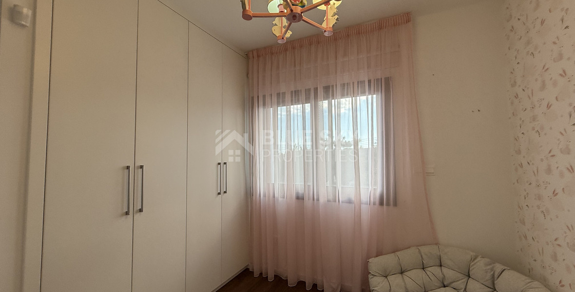 SALE: RESALE VILLA IN SOUNI WITH MATURE LANDSCAPED GARDENS FOR FULL PRIVACY AND SEA VIEWS-EXTERNAL MAIDS QUARTER.