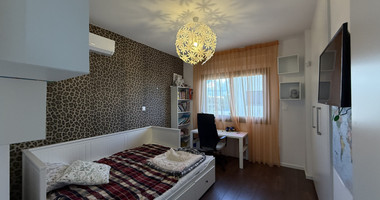 SALE: RESALE VILLA IN SOUNI WITH MATURE LANDSCAPED GARDENS FOR FULL PRIVACY AND SEA VIEWS-EXTERNAL MAIDS QUARTER.