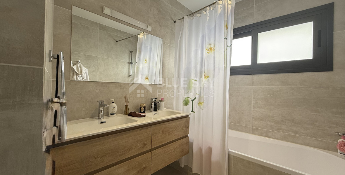 SALE: RESALE VILLA IN SOUNI WITH MATURE LANDSCAPED GARDENS FOR FULL PRIVACY AND SEA VIEWS-EXTERNAL MAIDS QUARTER.