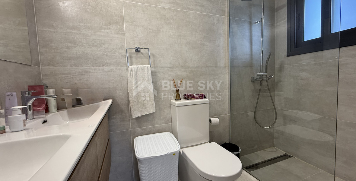 SALE: RESALE VILLA IN SOUNI WITH MATURE LANDSCAPED GARDENS FOR FULL PRIVACY AND SEA VIEWS-EXTERNAL MAIDS QUARTER.