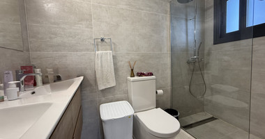 SALE: RESALE VILLA IN SOUNI WITH MATURE LANDSCAPED GARDENS FOR FULL PRIVACY AND SEA VIEWS-EXTERNAL MAIDS QUARTER.