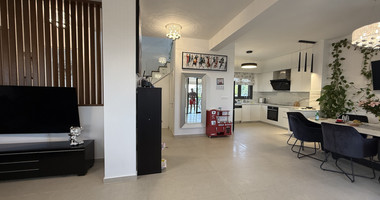SALE: RESALE VILLA IN SOUNI WITH MATURE LANDSCAPED GARDENS FOR FULL PRIVACY AND SEA VIEWS-EXTERNAL MAIDS QUARTER.