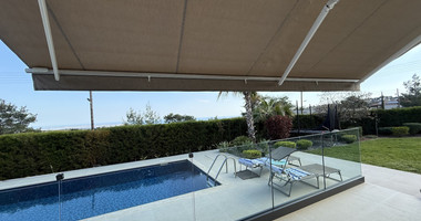 SALE: RESALE VILLA IN SOUNI WITH MATURE LANDSCAPED GARDENS FOR FULL PRIVACY AND SEA VIEWS-EXTERNAL MAIDS QUARTER.