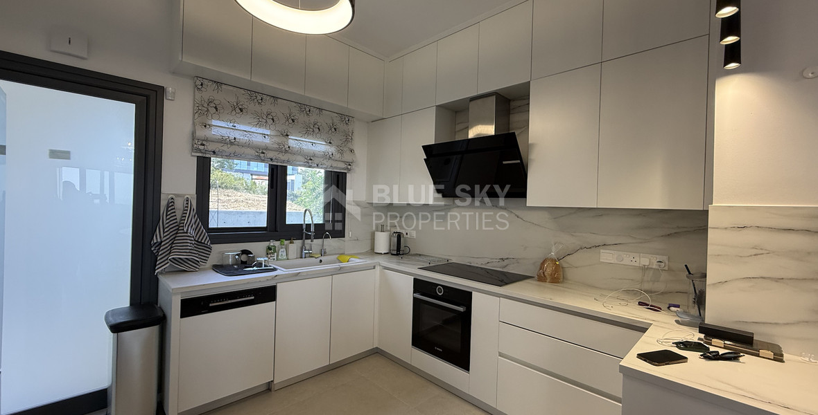 SALE: RESALE VILLA IN SOUNI WITH MATURE LANDSCAPED GARDENS FOR FULL PRIVACY AND SEA VIEWS-EXTERNAL MAIDS QUARTER.