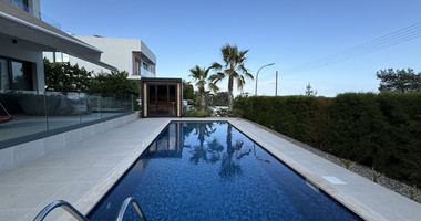 SALE: RESALE VILLA IN SOUNI WITH MATURE LANDSCAPED GARDENS FOR FULL PRIVACY AND SEA VIEWS-EXTERNAL MAIDS QUARTER.