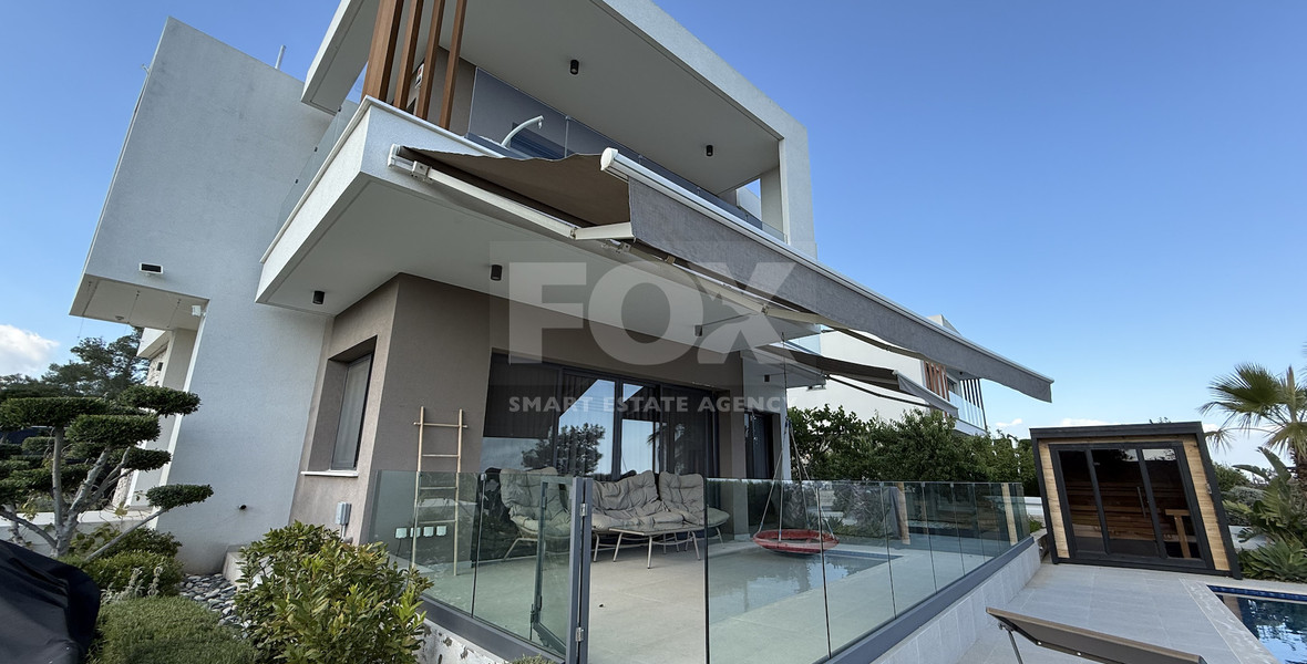 SALE: RESALE VILLA IN SOUNI WITH MATURE LANDSCAPED GARDENS FOR FULL PRIVACY AND SEA VIEWS-EXTERNAL MAIDS QUARTER.