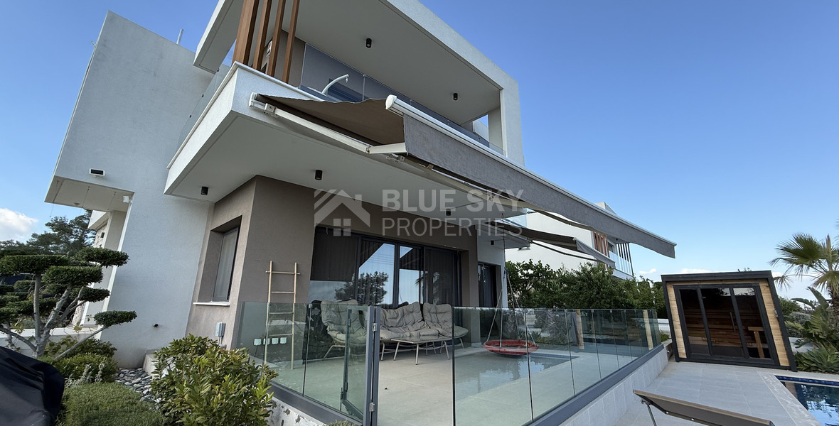 SALE: RESALE VILLA IN SOUNI WITH MATURE LANDSCAPED GARDENS FOR FULL PRIVACY AND SEA VIEWS-EXTERNAL MAIDS QUARTER.