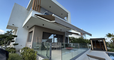 SALE: RESALE VILLA IN SOUNI WITH MATURE LANDSCAPED GARDENS FOR FULL PRIVACY AND SEA VIEWS-EXTERNAL MAIDS QUARTER.