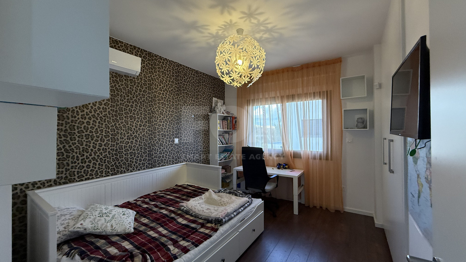 SALE: RESALE VILLA IN SOUNI WITH MATURE LANDSCAPED GARDENS FOR FULL PRIVACY AND SEA VIEWS-EXTERNAL MAIDS QUARTER.