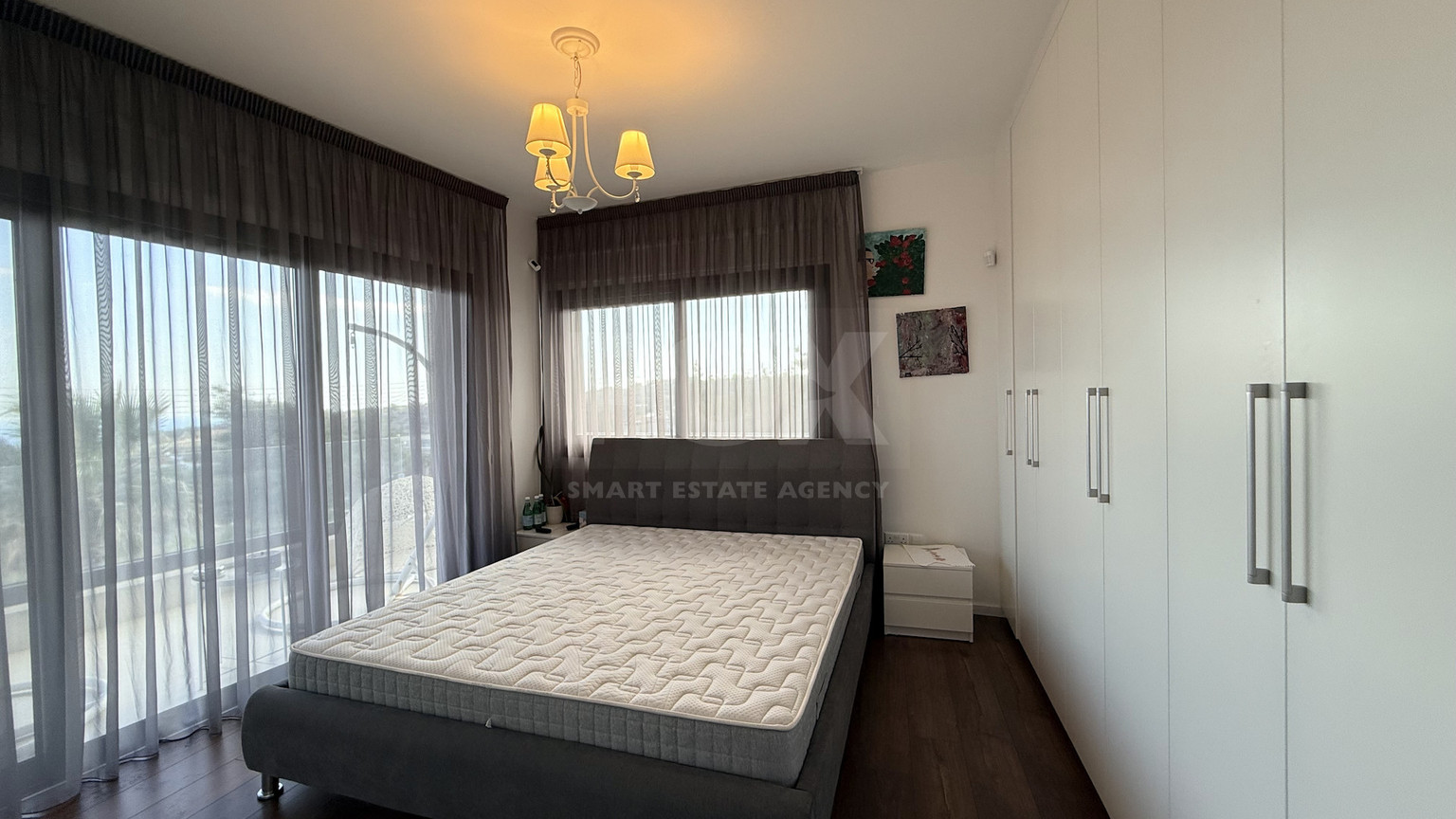 SALE: RESALE VILLA IN SOUNI WITH MATURE LANDSCAPED GARDENS FOR FULL PRIVACY AND SEA VIEWS-EXTERNAL MAIDS QUARTER.