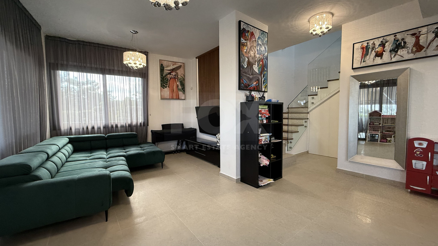 SALE: RESALE VILLA IN SOUNI WITH MATURE LANDSCAPED GARDENS FOR FULL PRIVACY AND SEA VIEWS-EXTERNAL MAIDS QUARTER.
