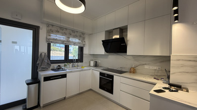 SALE: RESALE VILLA IN SOUNI WITH MATURE LANDSCAPED GARDENS FOR FULL PRIVACY AND SEA VIEWS-EXTERNAL MAIDS QUARTER.