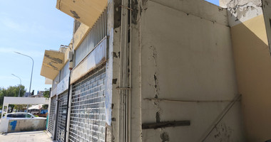 Commercial Building on Large Plot in Central Agios Ioannis
