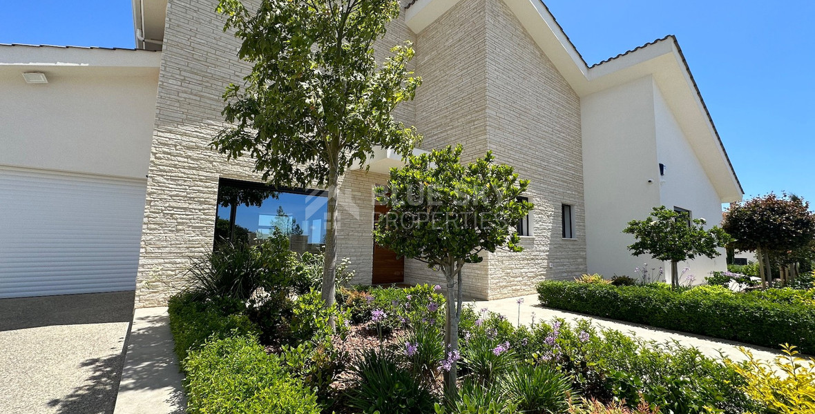 DETACHED FOUR BEDROOM VILLA WITH OFFICE/FIFTH BEDROOM, SEPARATE GUEST HOUSE, SEPARATE MAIDS QUARTER, CHILDRENS PLAYGROUND.