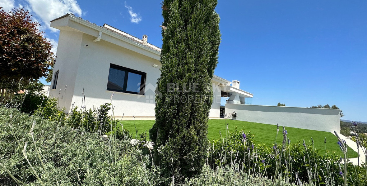 DETACHED FOUR BEDROOM VILLA WITH OFFICE/FIFTH BEDROOM, SEPARATE GUEST HOUSE, SEPARATE MAIDS QUARTER, CHILDRENS PLAYGROUND.