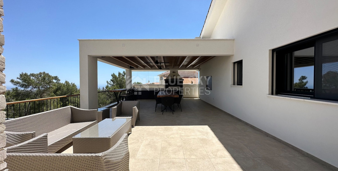 DETACHED FOUR BEDROOM VILLA WITH OFFICE/FIFTH BEDROOM, SEPARATE GUEST HOUSE, SEPARATE MAIDS QUARTER, CHILDRENS PLAYGROUND.