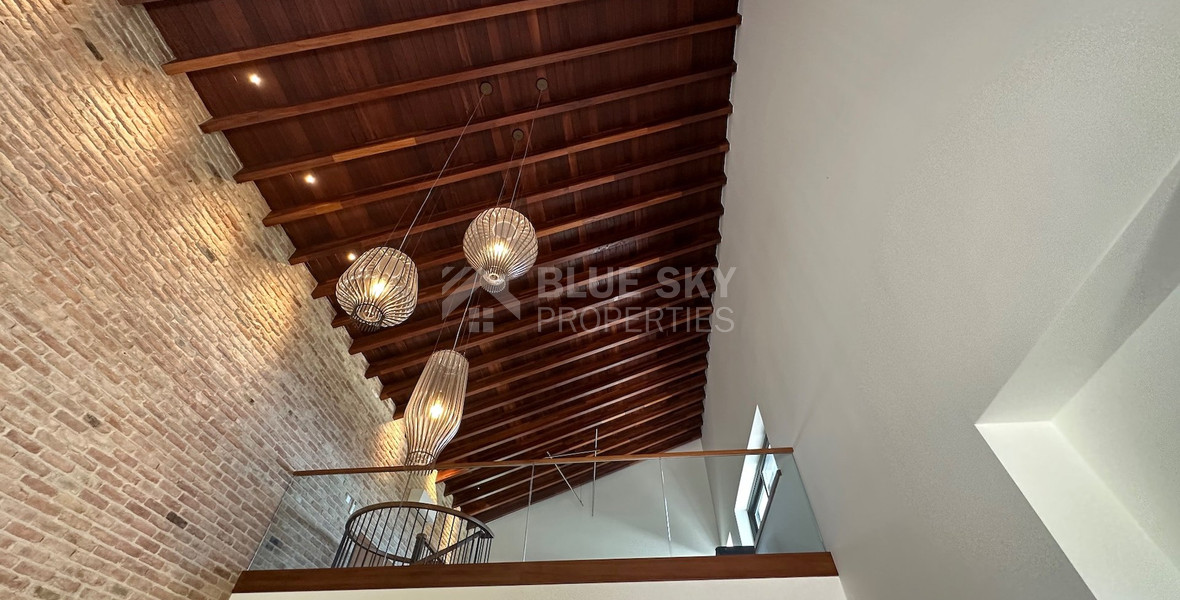 DETACHED FOUR BEDROOM VILLA WITH OFFICE/FIFTH BEDROOM, SEPARATE GUEST HOUSE, SEPARATE MAIDS QUARTER, CHILDRENS PLAYGROUND.