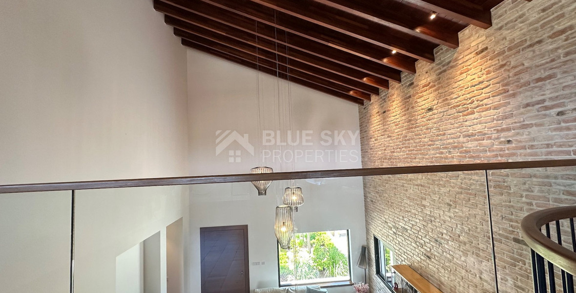 DETACHED FOUR BEDROOM VILLA WITH OFFICE/FIFTH BEDROOM, SEPARATE GUEST HOUSE, SEPARATE MAIDS QUARTER, CHILDRENS PLAYGROUND.