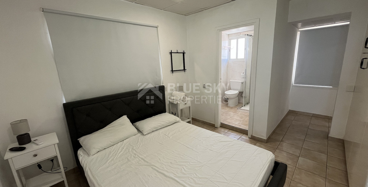 Fully Furnished 1-Bed Apartment with Roof Garden in Kapsalos