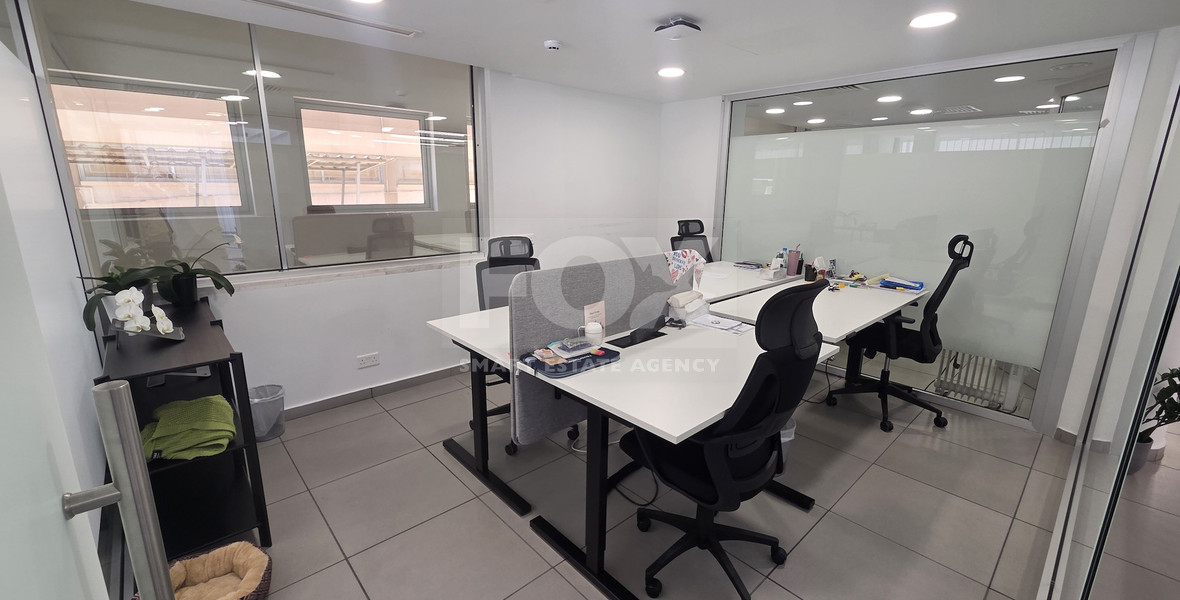 Offices 824m² Open-Plan and closed offices | Main Road Agios Nikolaos, Limassol