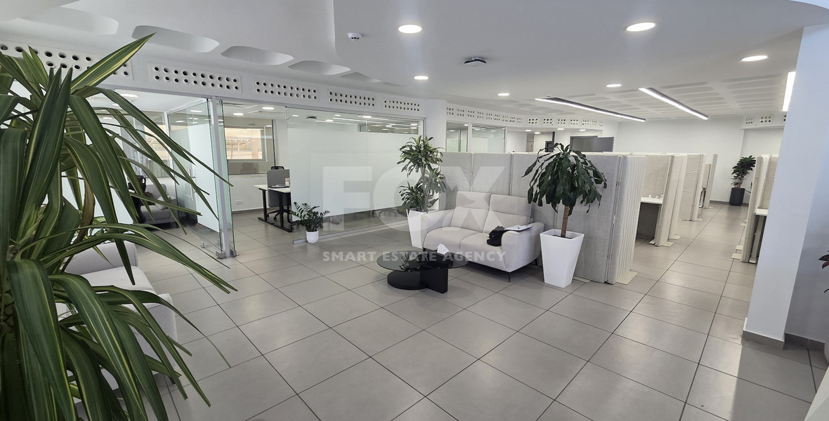 Offices 824m² Open-Plan and closed offices | Main Road Agios Nikolaos, Limassol