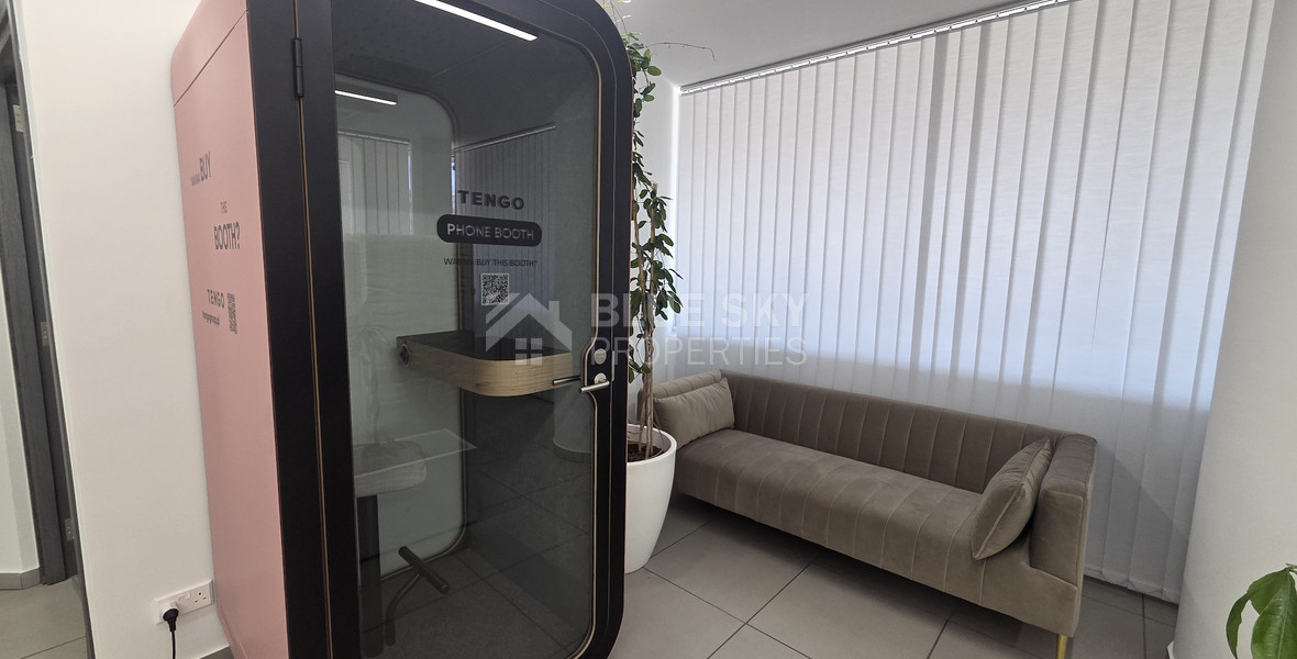 Offices 824m² Open-Plan and closed offices | Main Road Agios Nikolaos, Limassol