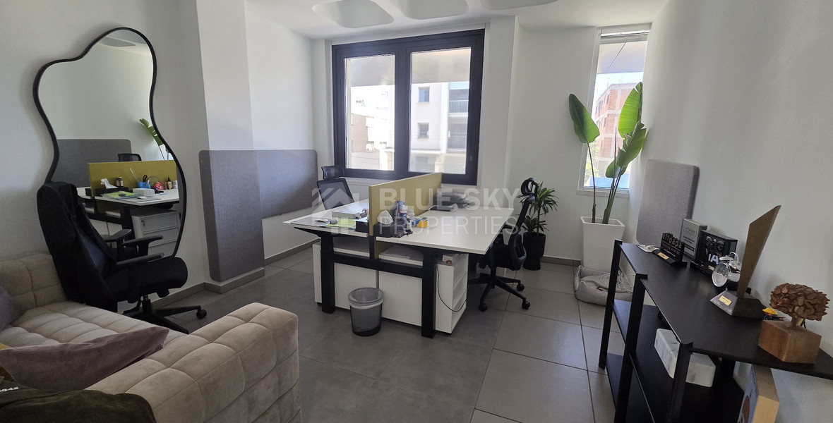 Offices 824m² Open-Plan and closed offices | Main Road Agios Nikolaos, Limassol
