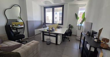 Offices 824m² Open-Plan and closed offices | Main Road Agios Nikolaos, Limassol