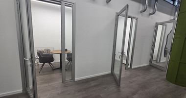 Offices 824m² Open-Plan and closed offices | Main Road Agios Nikolaos, Limassol