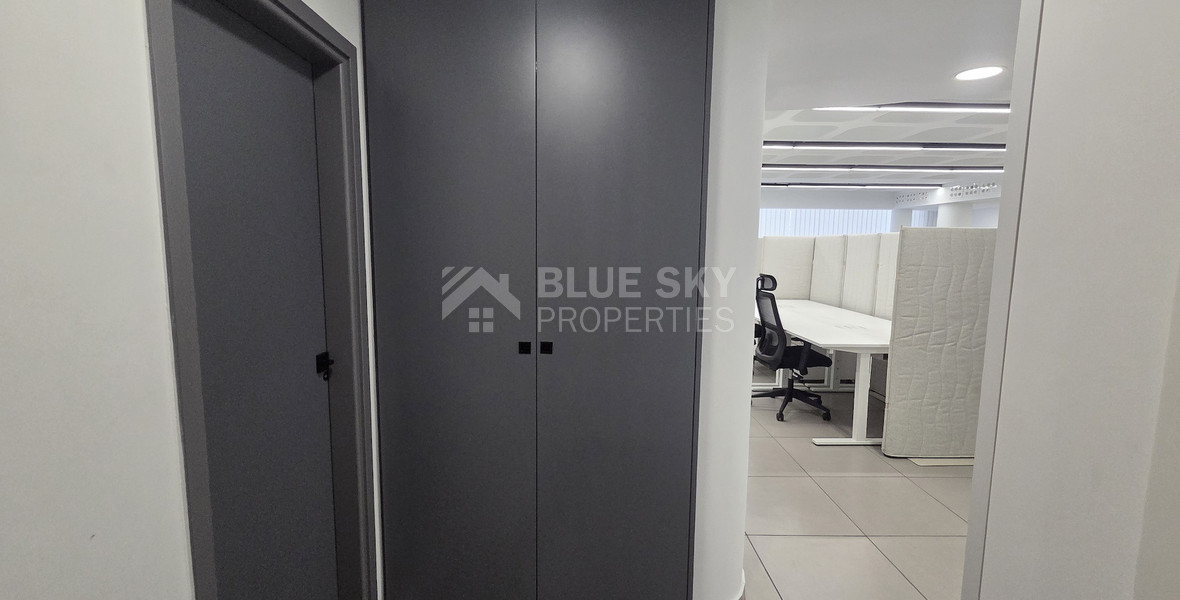 Offices 824m² Open-Plan and closed offices | Main Road Agios Nikolaos, Limassol