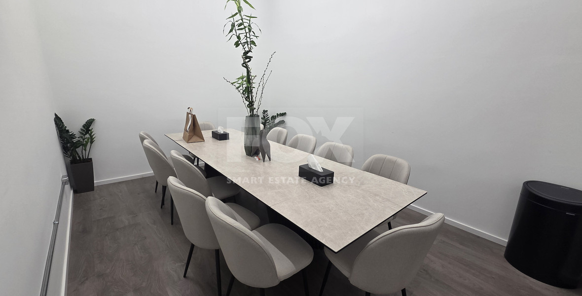 Offices 824m² Open-Plan and closed offices | Main Road Agios Nikolaos, Limassol