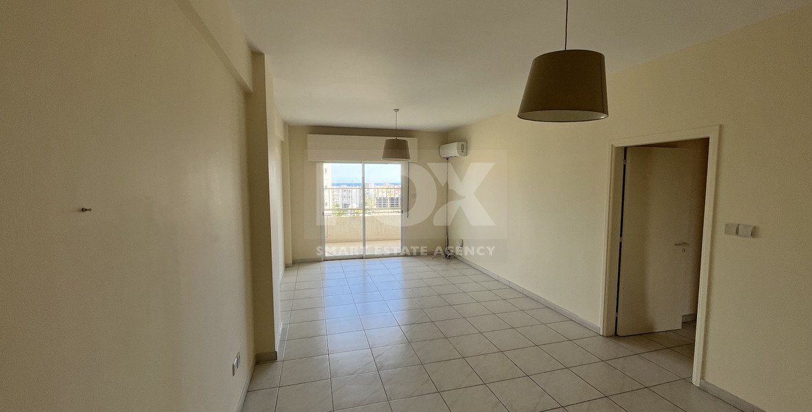 Spacious 3 Bedroom Apartment for Rent in Central Mesa Geitonia