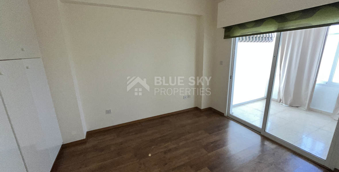 Spacious 3 Bedroom Apartment for Rent in Central Mesa Geitonia