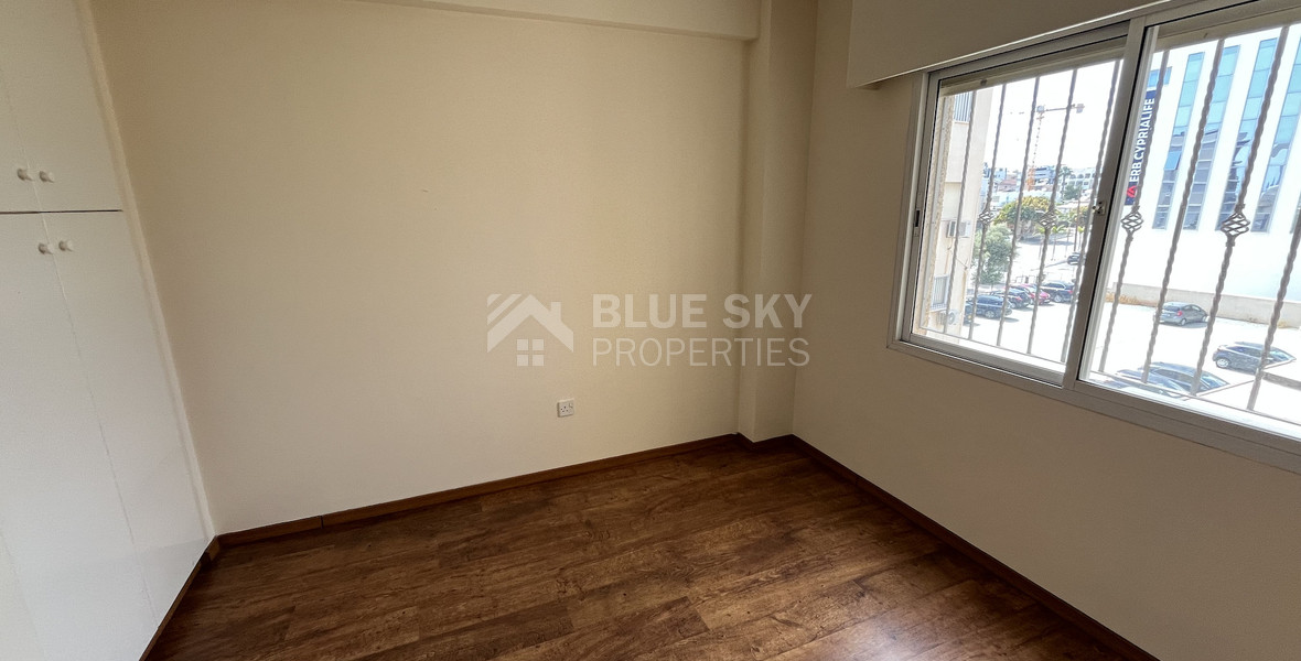 Spacious 3 Bedroom Apartment for Rent in Central Mesa Geitonia